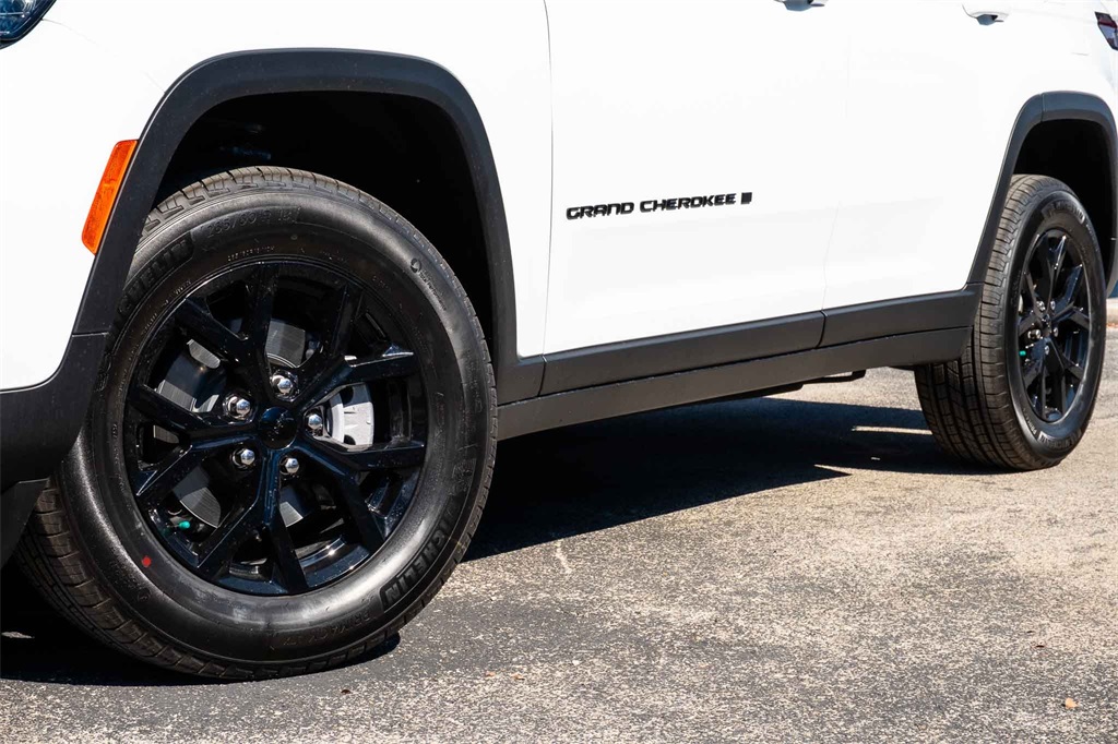 New Car 2025 Jeep Grand Cherokee  Altitude For Sale Under $35,000 In San Marcos, Texas