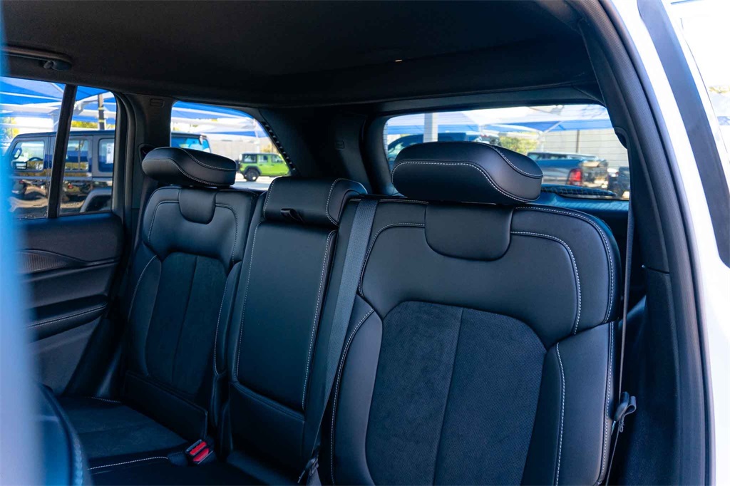 New Car 2025 Jeep Grand Cherokee  Altitude For Sale Under $35,000 In San Marcos, Texas