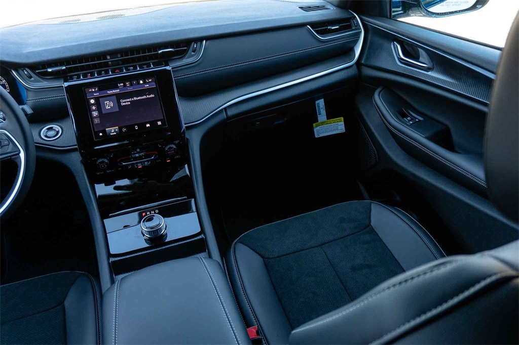 New Car 2025 Jeep Grand Cherokee  Altitude For Sale Under $35,000 In San Marcos, Texas
