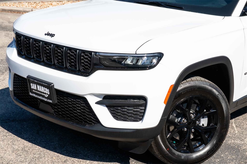 New Car 2025 Jeep Grand Cherokee  Altitude For Sale Under $35,000 In San Marcos, Texas