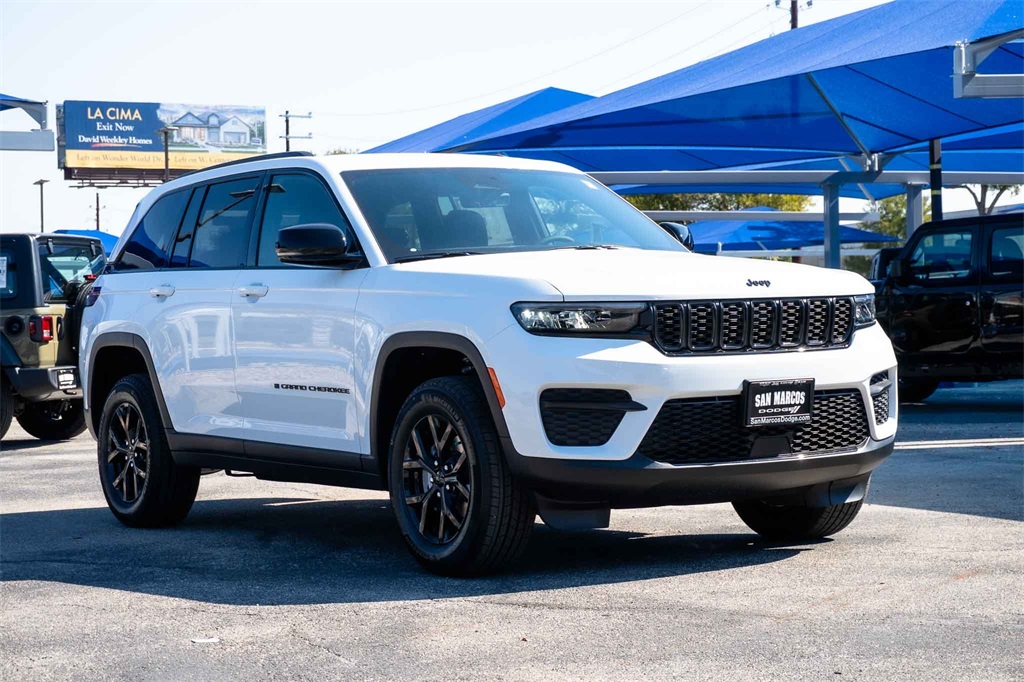 New Car 2025 Jeep Grand Cherokee  Altitude For Sale Under $35,000 In San Marcos, Texas
