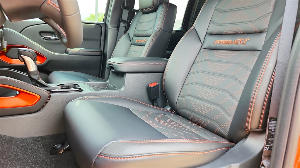 2025 Nissan Frontier