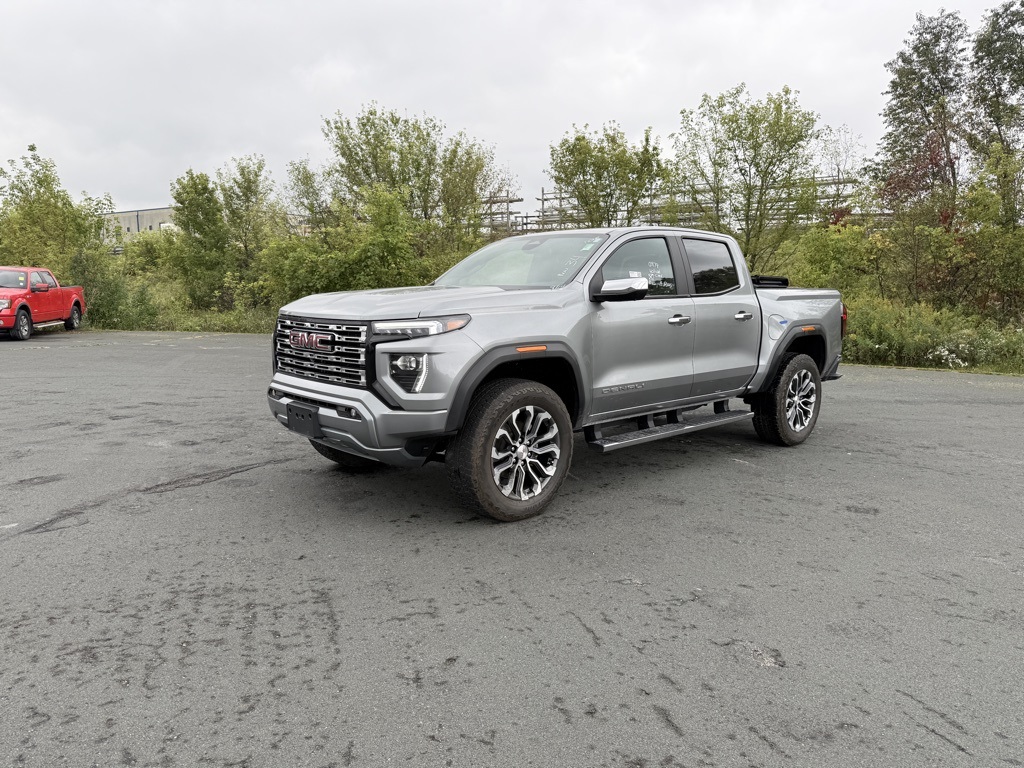 2023 GMC Canyon