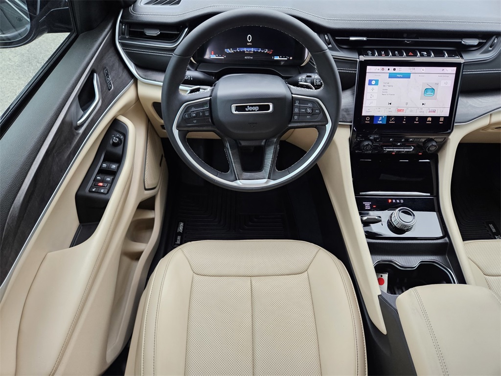 Used Car 2023 Jeep Grand Cherokee  Limited For Sale Under $35,000 In San Marcos, Texas