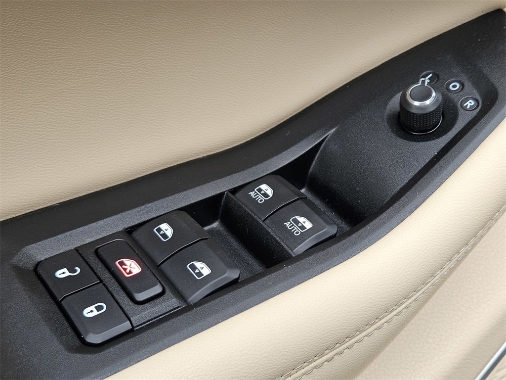 Used Car 2023 Jeep Grand Cherokee  Limited For Sale Under $35,000 In San Marcos, Texas