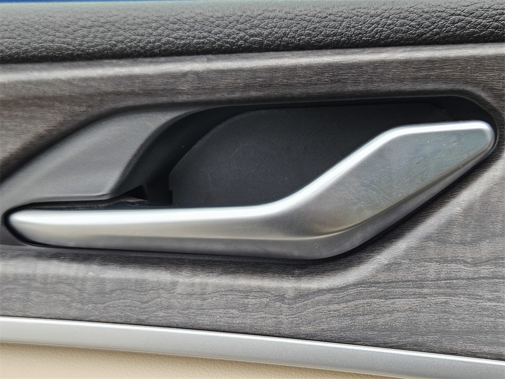 Used Car 2023 Jeep Grand Cherokee  Limited For Sale Under $35,000 In San Marcos, Texas