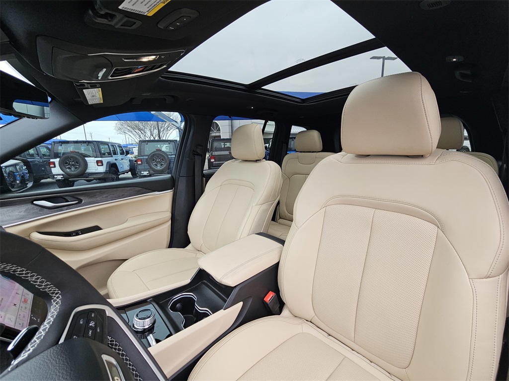 Used Car 2023 Jeep Grand Cherokee  Limited For Sale Under $35,000 In San Marcos, Texas