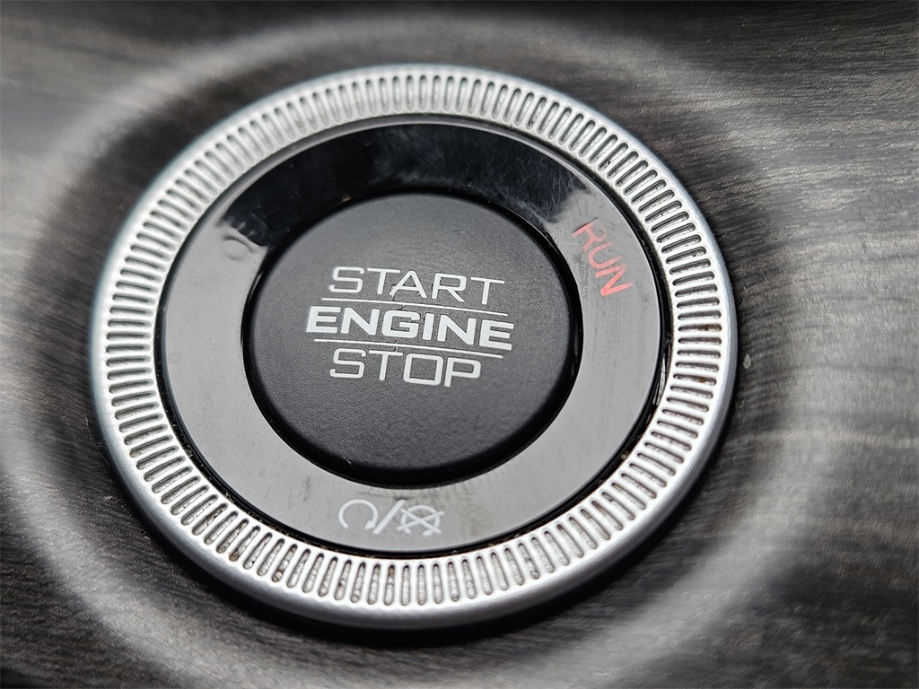 Used Car 2023 Jeep Grand Cherokee  Limited For Sale Under $35,000 In San Marcos, Texas