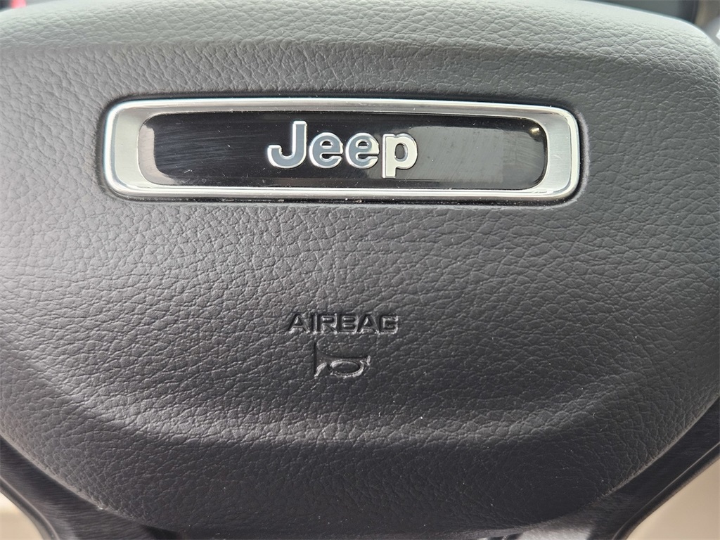 Used Car 2023 Jeep Grand Cherokee  Limited For Sale Under $35,000 In San Marcos, Texas