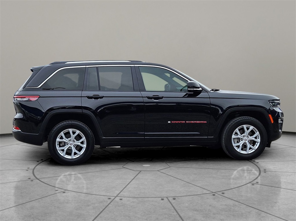 Used Car 2023 Jeep Grand Cherokee  Limited For Sale Under $35,000 In San Marcos, Texas