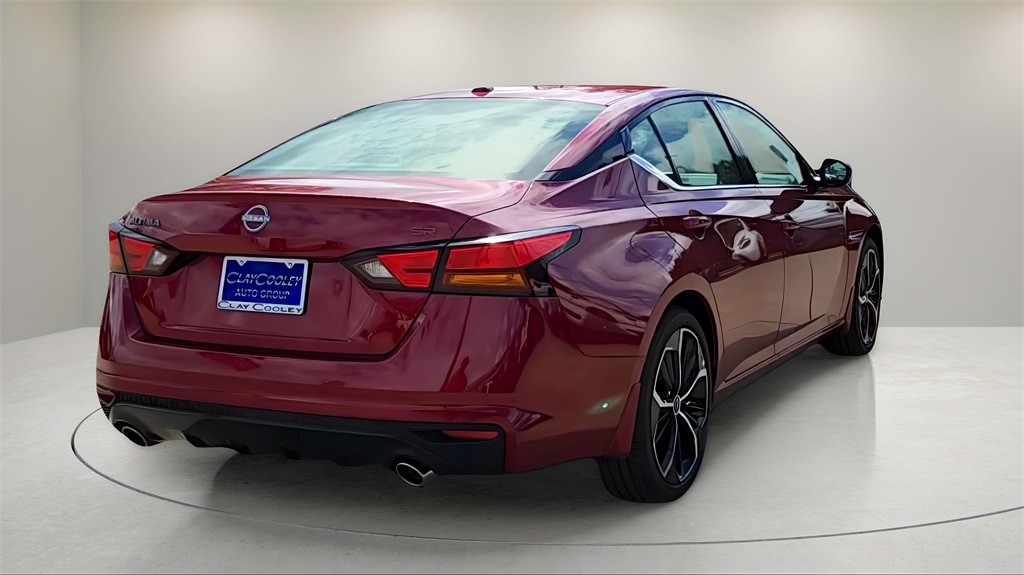 2025 Nissan Altima