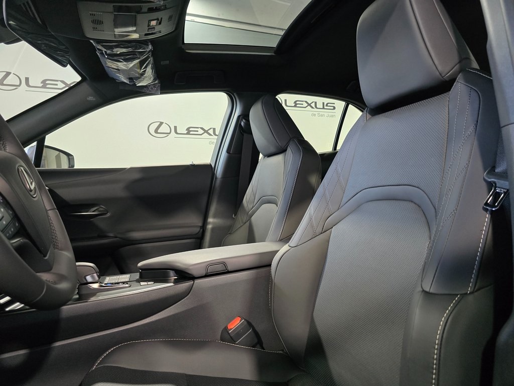 Thumbnail: 2025 Lexus UX - 15