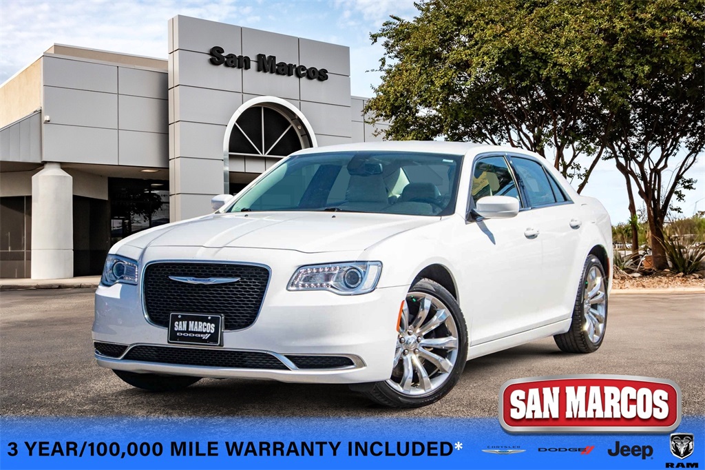 Used Car 2020 Chrysler 300  Touring For Sale Under $30,000 In San Marcos, Texas