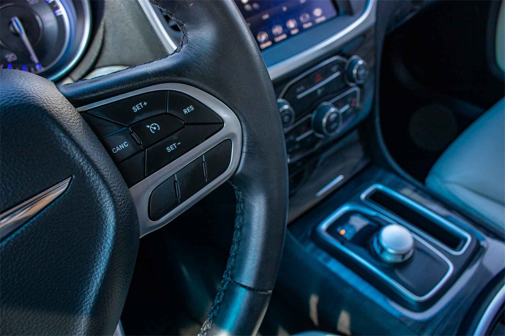 Used Car 2020 Chrysler 300  Touring For Sale Under $30,000 In San Marcos, Texas