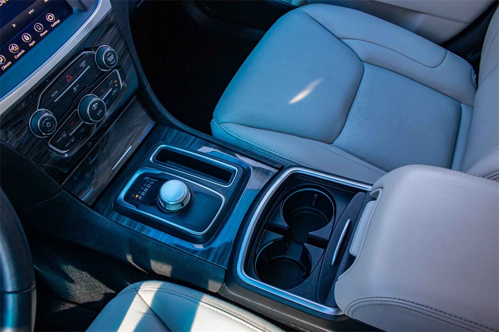 Used Car 2020 Chrysler 300  Touring For Sale Under $30,000 In San Marcos, Texas