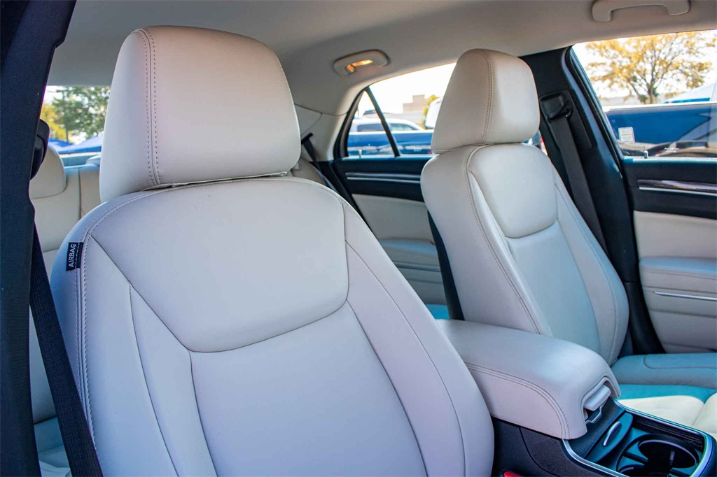 Used Car 2020 Chrysler 300  Touring For Sale Under $30,000 In San Marcos, Texas