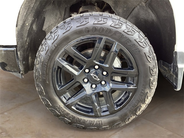Used Car 2023 Chevrolet Silverado 1500  Lt Trail Boss For Sale Under $40,000 In San Antonio, Texas