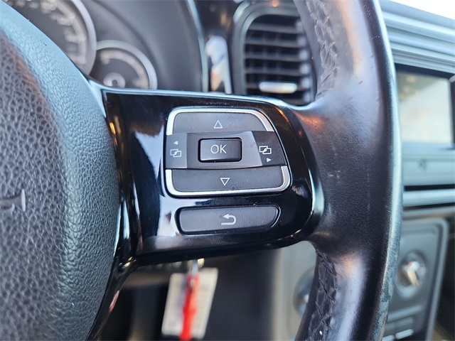 Used Car 2017 Volkswagen Beetle  1.8t Classic For Sale Under $20,000 In Plainview, Texas