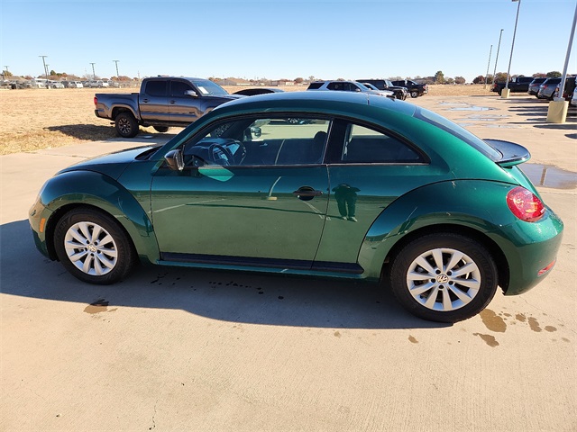 Used Car 2017 Volkswagen Beetle  1.8t Classic For Sale Under $20,000 In Plainview, Texas