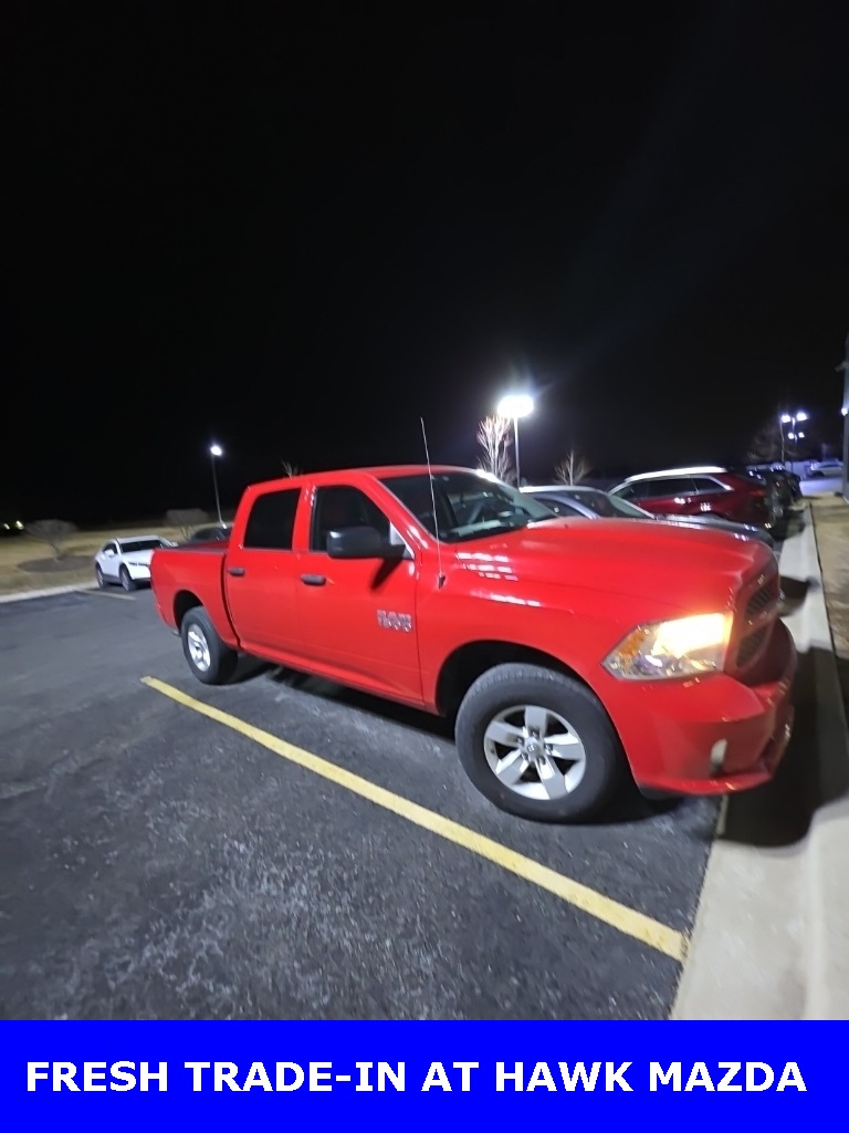 2016 RAM 1500 Express Crew Cab 4WD