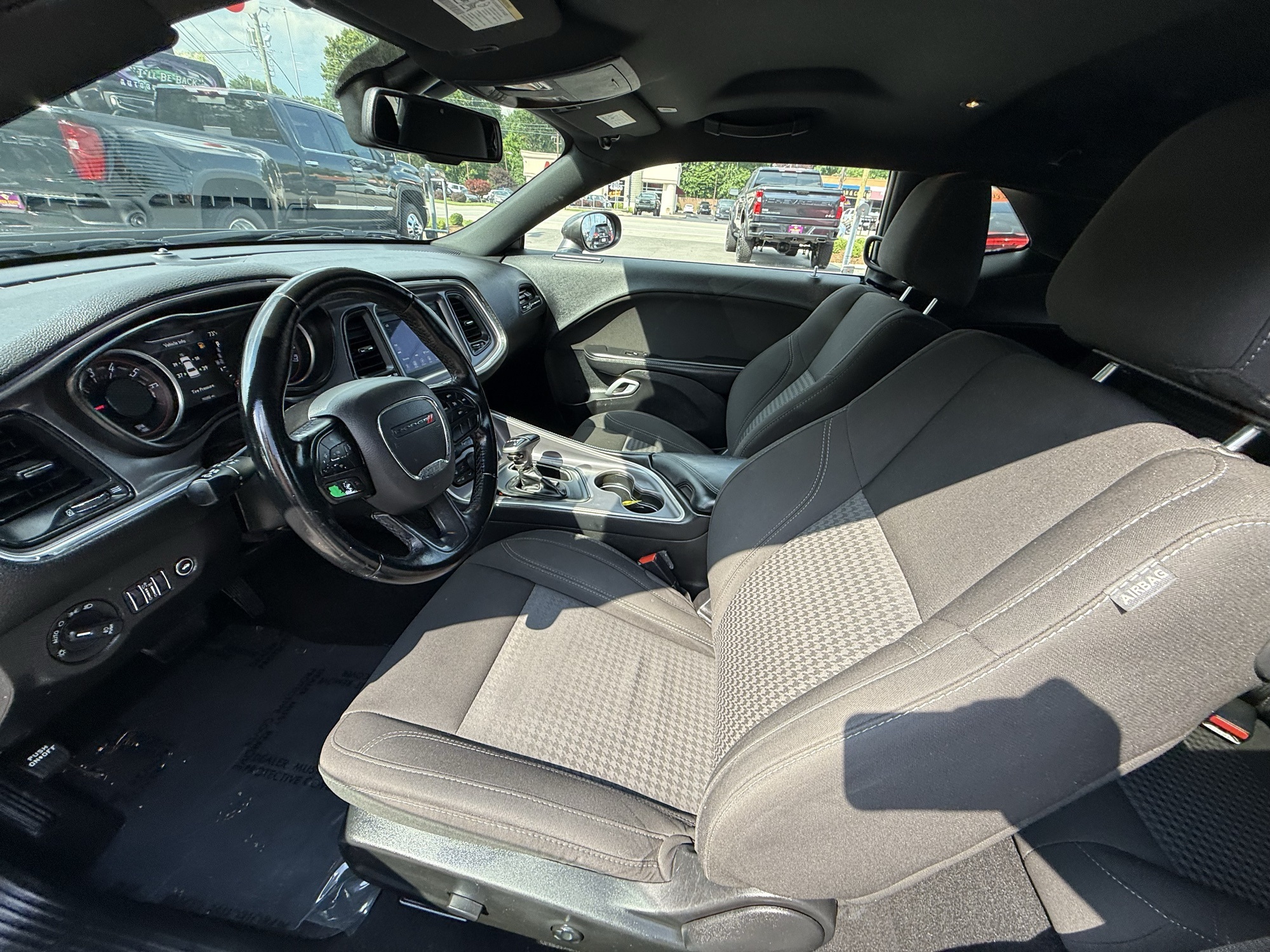 2021 Dodge Challenger SXT photo 12