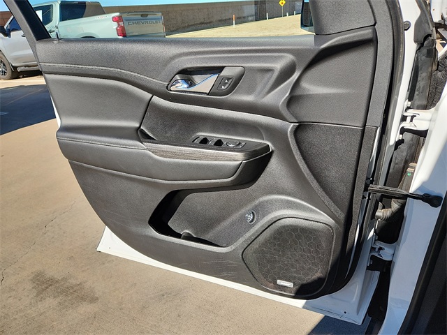 Used Car 2023 Gmc Acadia  Slt For Sale Under $30,000 In Plainview, Texas