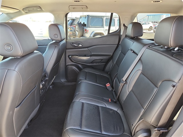 Used Car 2023 Gmc Acadia  Slt For Sale Under $30,000 In Plainview, Texas