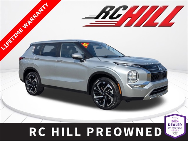 2023 Mitsubishi Outlander SE