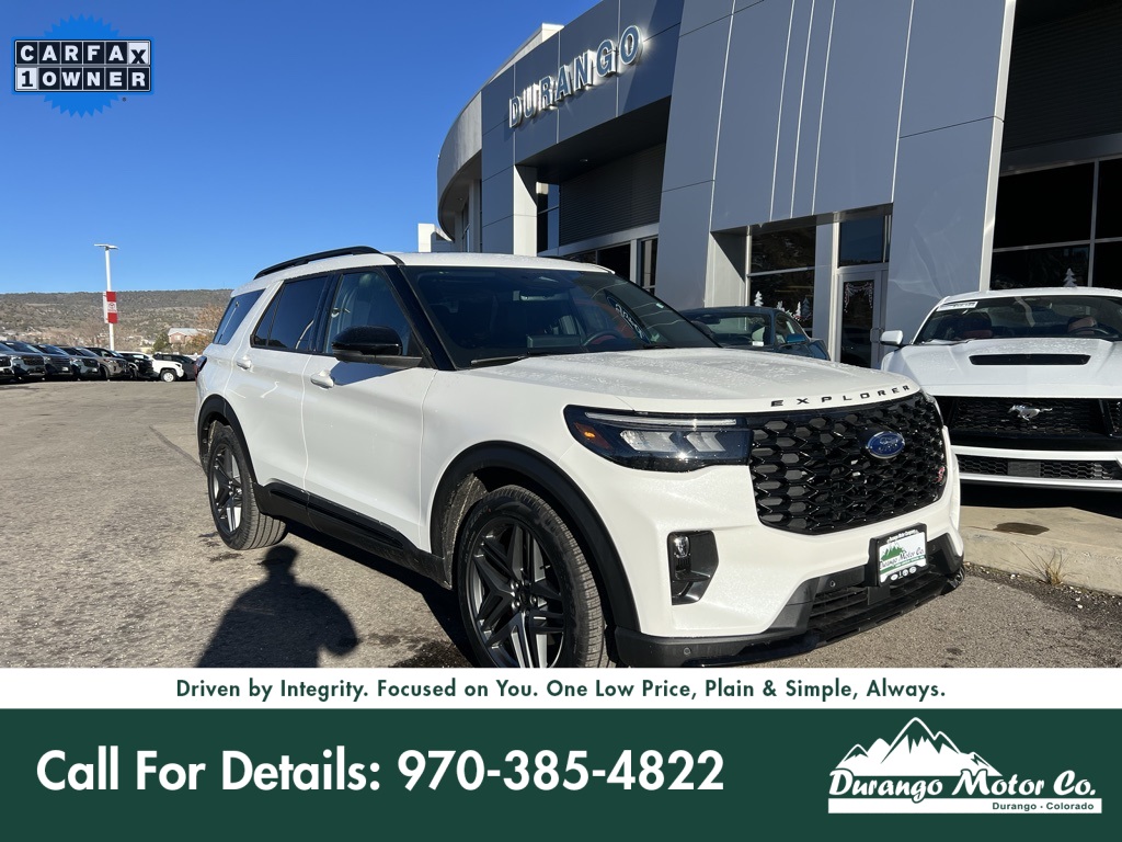 2025 Ford Explorer ST photo 4