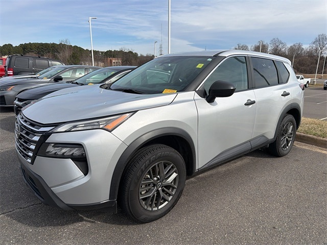 2024 Nissan Rogue S FWD