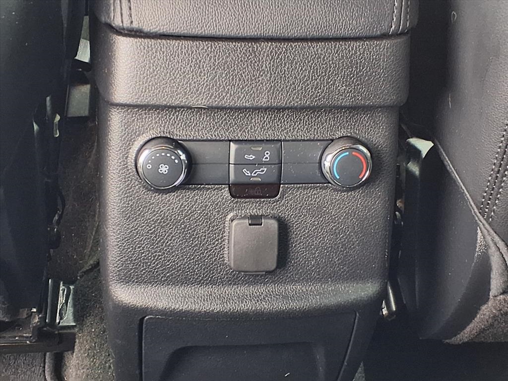 2017 Ford Explorer XLT White at Community Honda