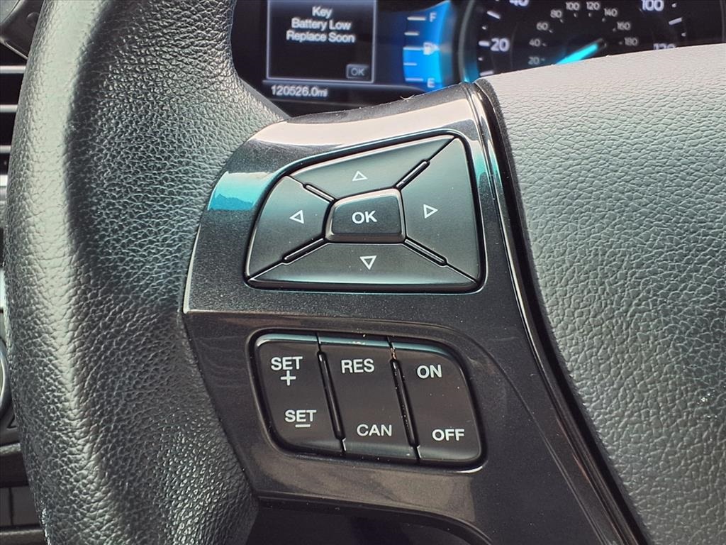 2017 Ford Explorer XLT White at Community Honda