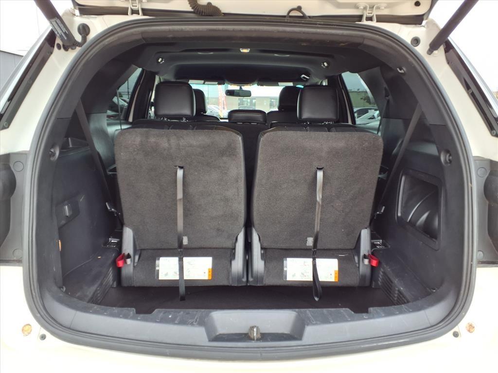 2017 Ford Explorer XLT White at Community Honda