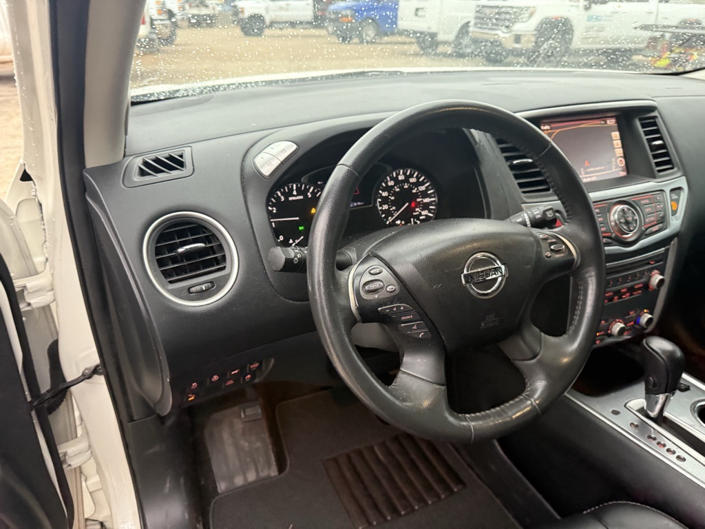 2017 Nissan Pathfinder SL White at Emmons Autoplex