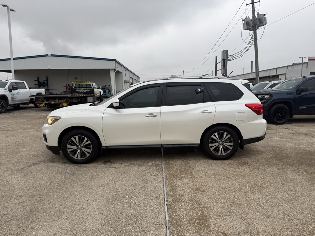 2017 Nissan Pathfinder SL White at Emmons Autoplex