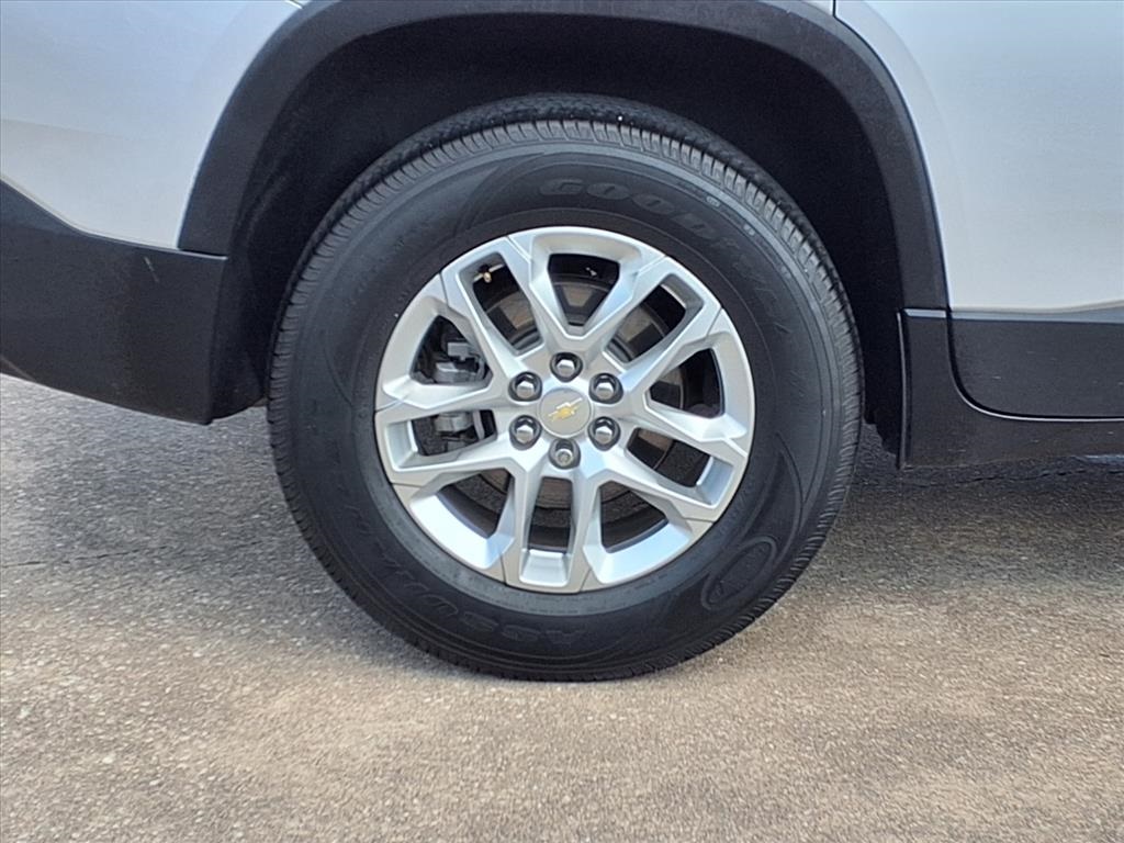 2019 Chevrolet Traverse LT Silver at Monument Chevrolet