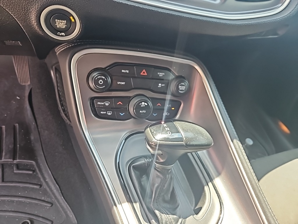 Used Car 2020 Dodge Challenger  Sxt For Sale In San Marcos, Texas