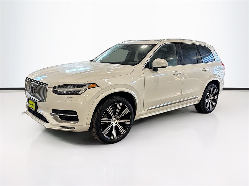 2023 Volvo XC90 B6 Ultimate Bright Theme 7-Passenger AWD