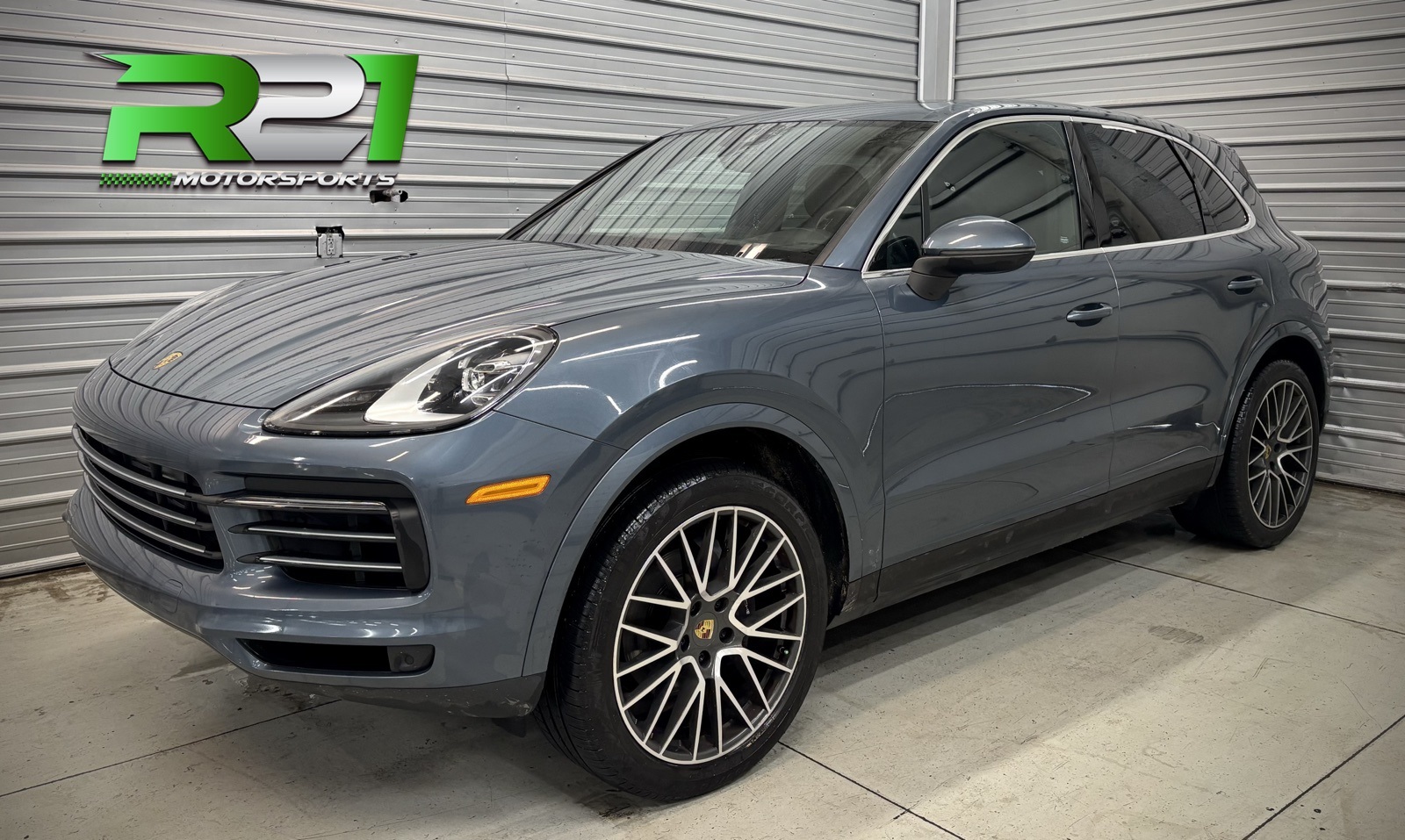 2015 Porsche Cayenne Turbo photo 24