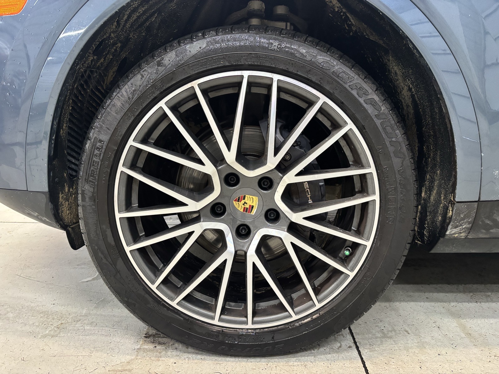 2015 Porsche Cayenne Turbo photo 27