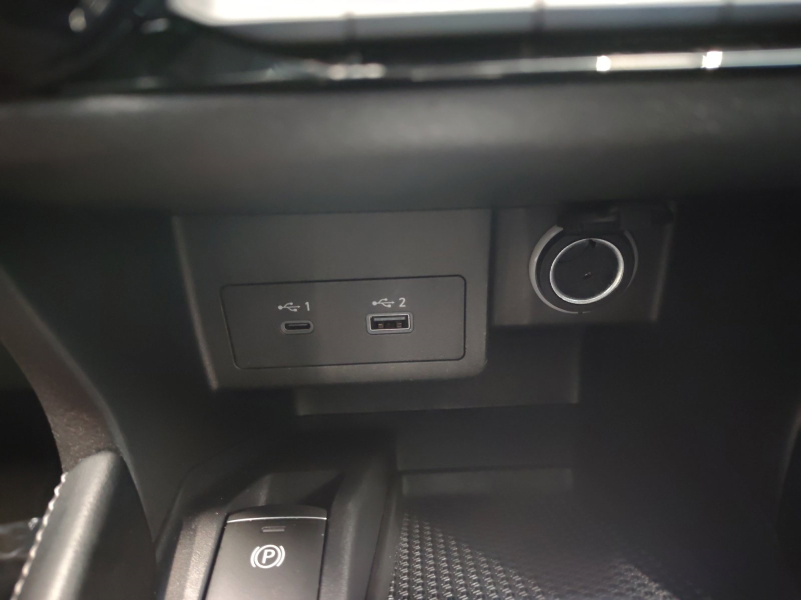 Used Car 2023 Nissan Kicks  Sr For Sale In San Antonio, Texas