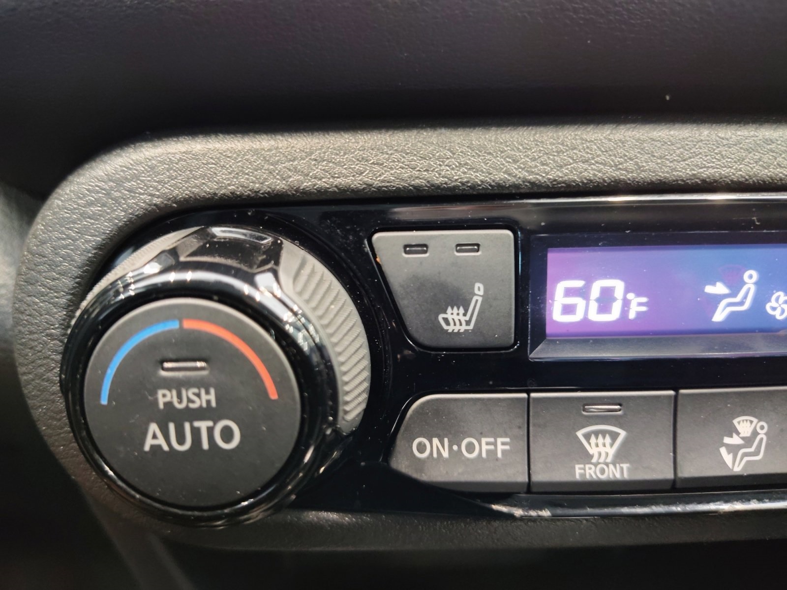 Used Car 2023 Nissan Kicks  Sr For Sale In San Antonio, Texas