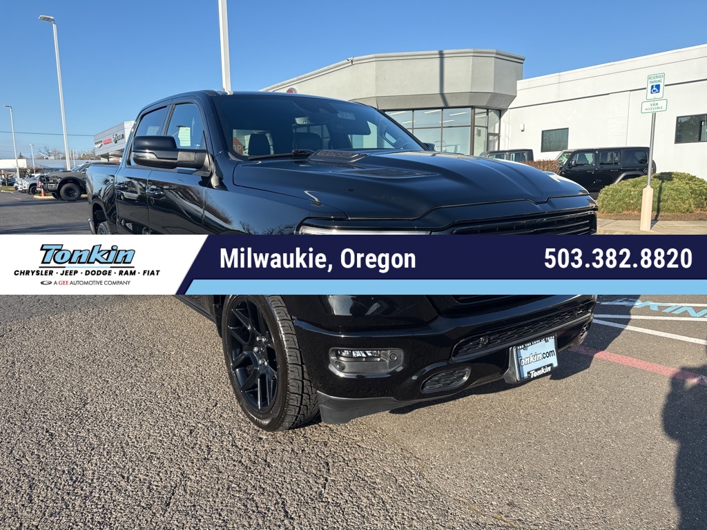 2023 RAM 1500 Laramie Crew Cab 4WD