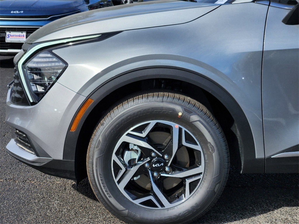 2025 Kia Sportage LX - 4
