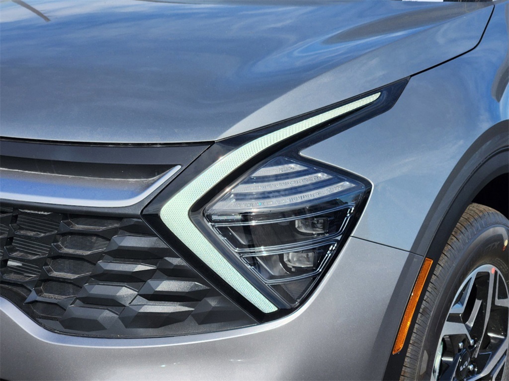 2025 Kia Sportage LX - 5