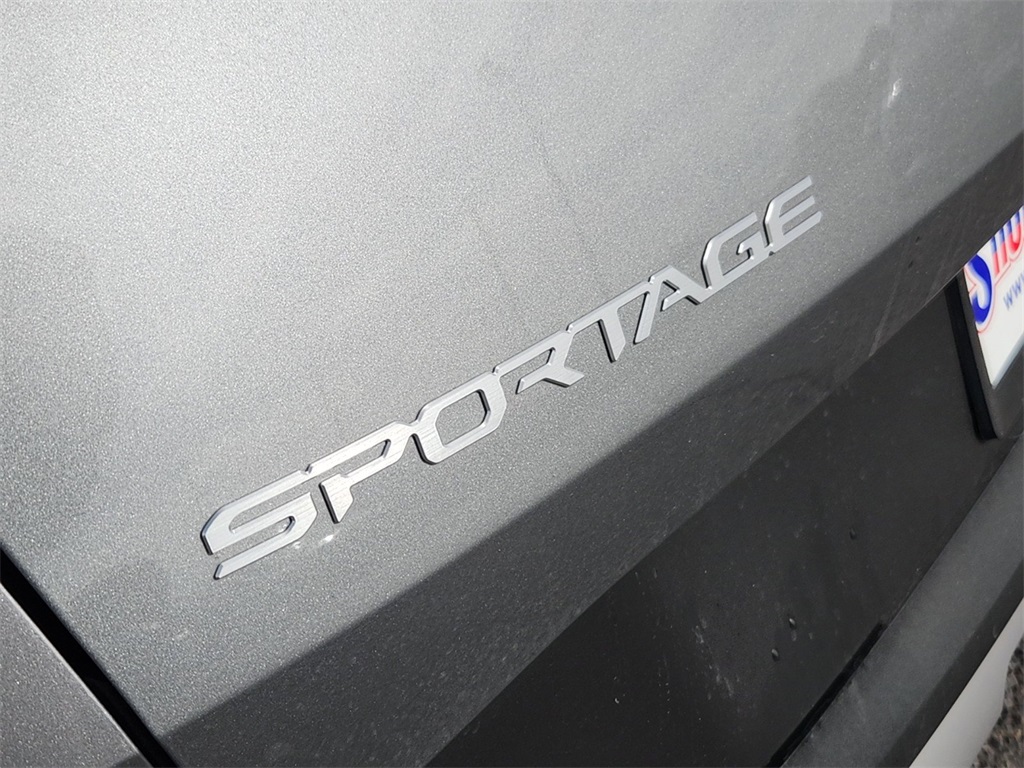2025 Kia Sportage LX - 7
