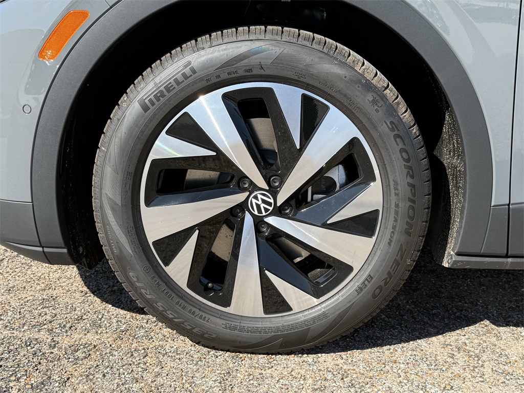 2025 Volkswagen ID.4 Pro Gray at DeMontrond Automotive Group