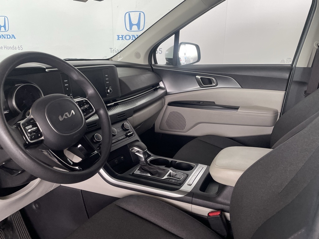 Thumbnail: 2024 Kia Carnival - 14