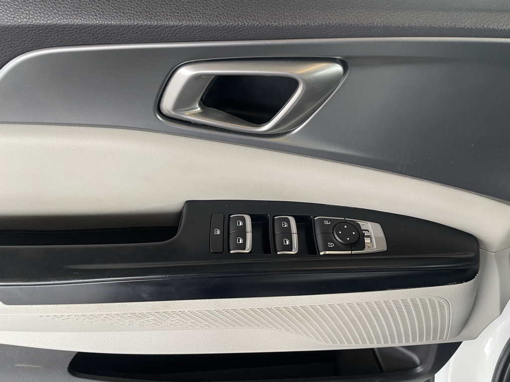 Thumbnail: 2024 Kia Carnival - 29