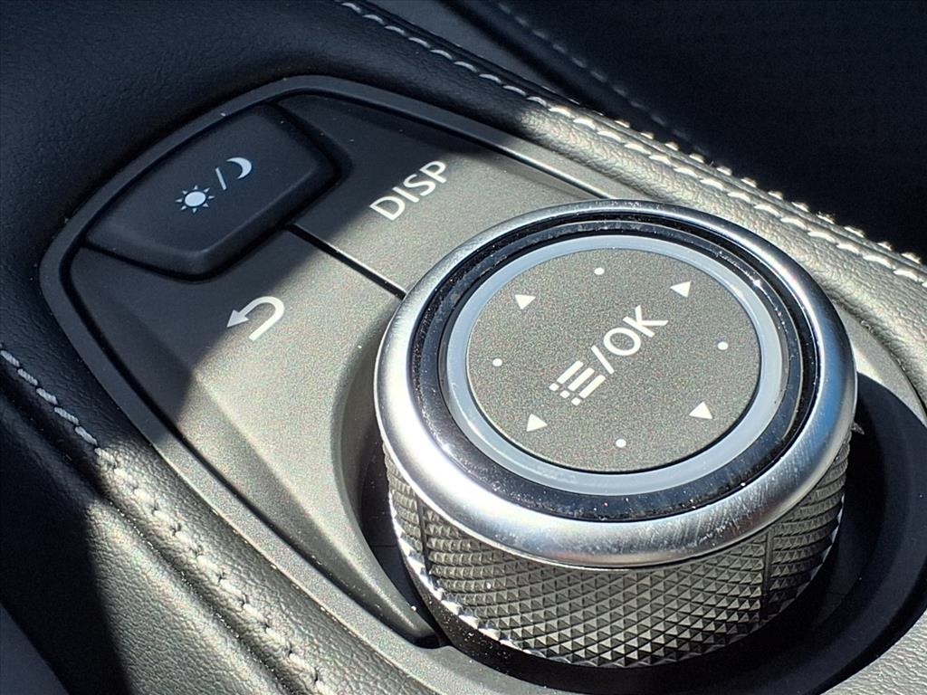 2024 INFINITI QX50 LUXE White at Gullo Toyota